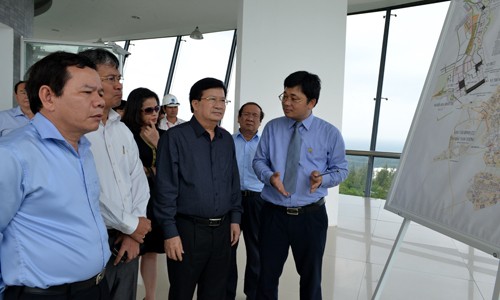 PTT Trịnh Đình Dũng: Lọc dầu Dung Quất là quả tạ của kinh tế Quảng Ngãi - ảnh 1