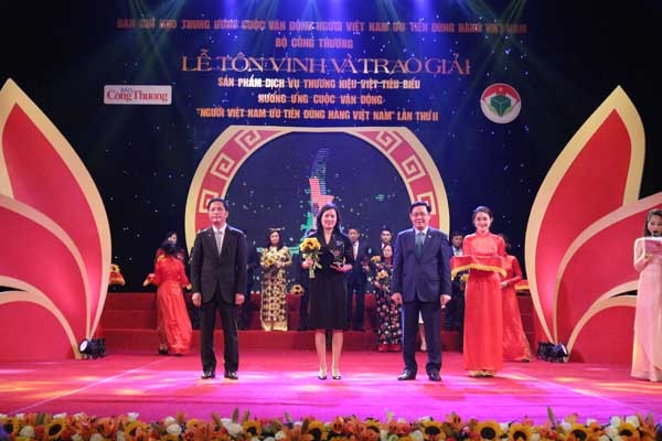VietinBank lọt Top 10 DN có dịch vụ thương hiệu Việt tiêu biểu - ảnh 1