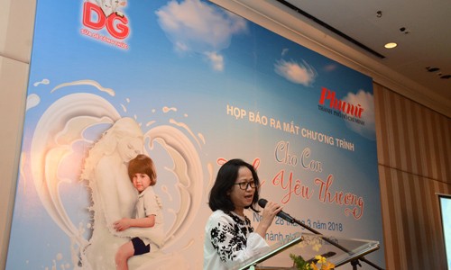 Bật khóc với ước mơ của cậu bé mồ côi mong cho người mù được sáng mắt - ảnh 2