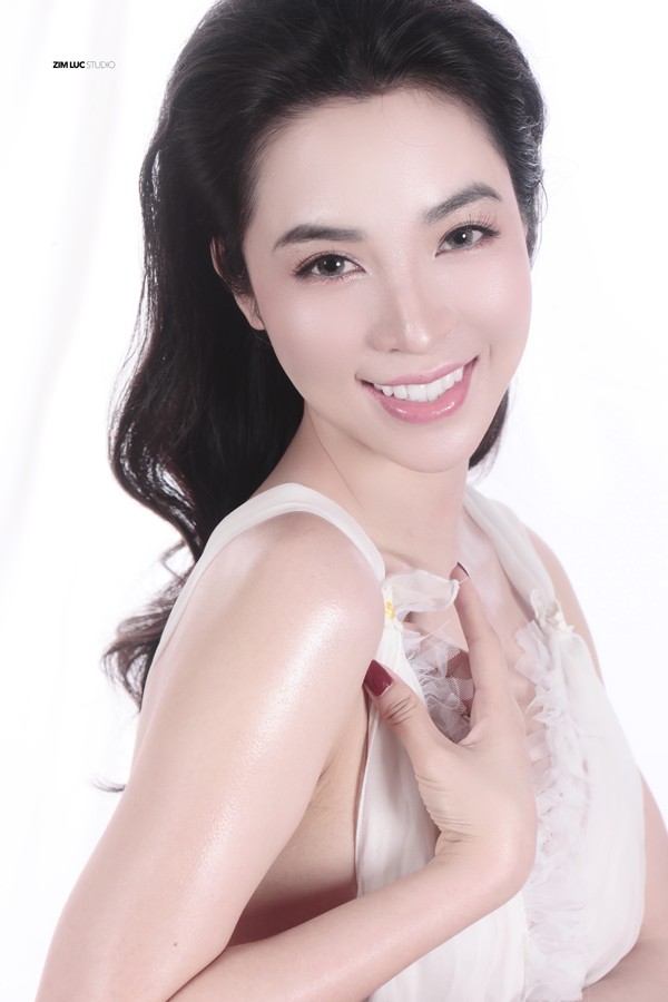 Nhan sắc CEO Luxurious Fashion: 'Cú lột xác' đầy ngoạn mục - ảnh 2