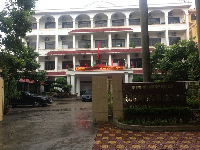 Vụ 8/51 bài thi Văn tăng điểm ở Lạng Sơn: Thầy cô tự viết kiểm điểm - ảnh 1