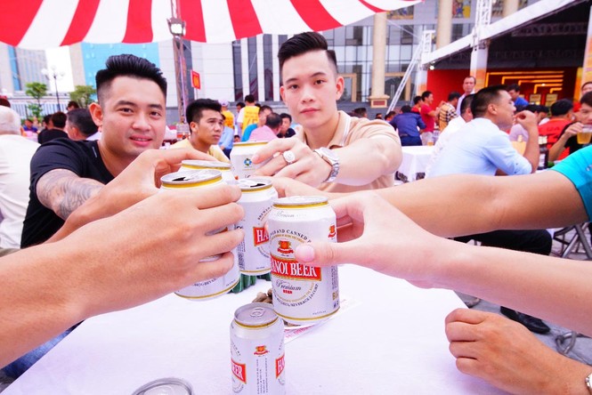 Ngày hội Bia Hà Nội tại Bắc Giang: 'Vui không khoảng cách' - ảnh 1