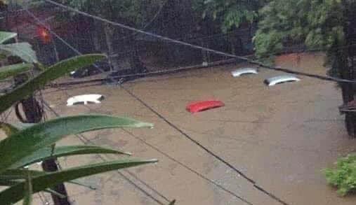 Hà Giang: Mưa lớn hàng nghìn ngôi nhà, ô tô chìm trong biển nước - ảnh 7