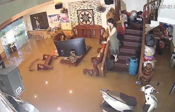 Hà Giang: Mưa lớn hàng nghìn ngôi nhà, ô tô chìm trong biển nước - ảnh 8