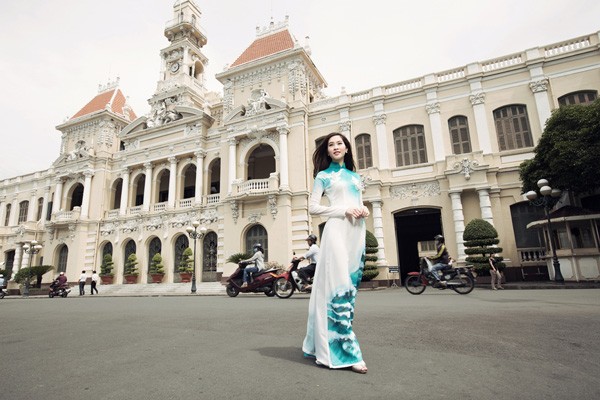Đặng Thu Thảo tha thướt áo dài trên phố - ảnh 8