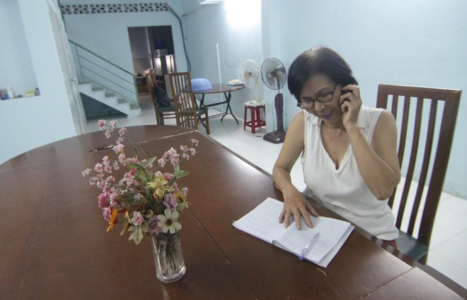 Người Sài Gòn vay tiền, thuê nhà lo cho sĩ tử đi thi - ảnh 1