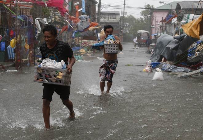 Ảnh: Philippines tan hoang vì bão Thần Sấm - ảnh 2