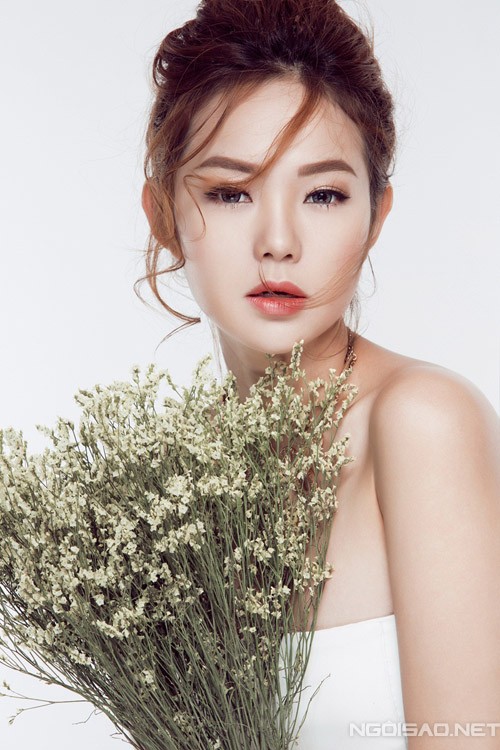 Minh Hằng gợi cảm với sắc trắng - ảnh 8