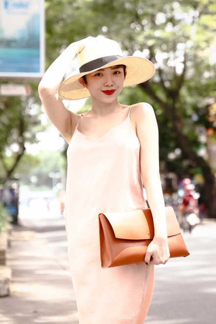 Tóc Tiên khoe vẻ mong manh với váy dây - ảnh 6