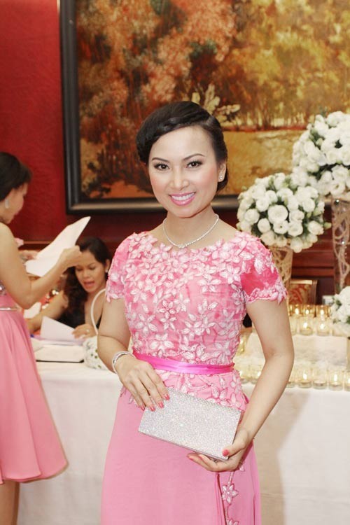 Gu thời trang em gái Cẩm Ly - người Việt giàu nhất thế giới - ảnh 13