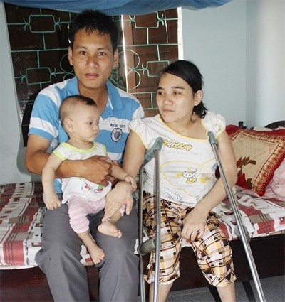 Cổ tích tình yêu của cô gái tật nguyền và 'Bạch mã hoàng tử' - ảnh 1