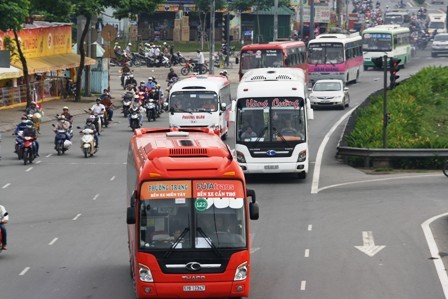 Nghỉ lễ 2/9, một số tuyến 'cháy vé', nhiều hãng xe phụ thu - ảnh 2