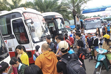 Nghỉ lễ 2/9, một số tuyến 'cháy vé', nhiều hãng xe phụ thu - ảnh 7