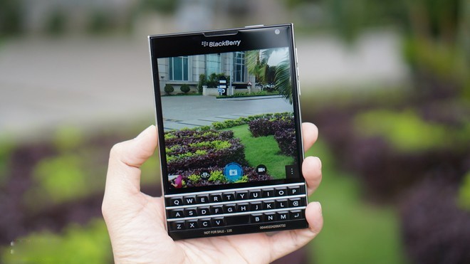 Loạt smartphone bom tấn về Việt Nam trong tháng 10 - ảnh 3