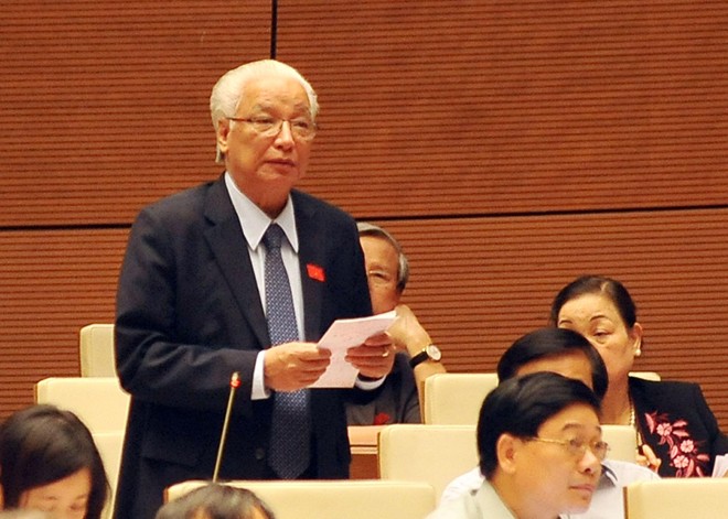 Nguyên Thống đốc NHNN Cao Sỹ Kiêm:Tái cơ cấu còn chậm - ảnh 1