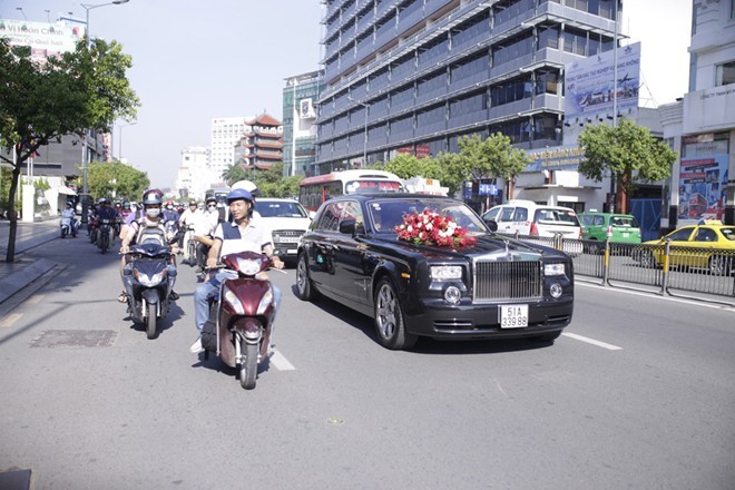 Xe hoa 35 tỷ trong đám cưới Lam Trường - ảnh 8