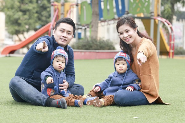 Chuyện tình 'chị em' của vợ chồng MC Chúng tôi là chiến sĩ - ảnh 1