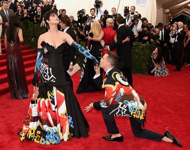Maggie Q diện áo dài cách điệu trên thảm đỏ Met Gala - ảnh 11