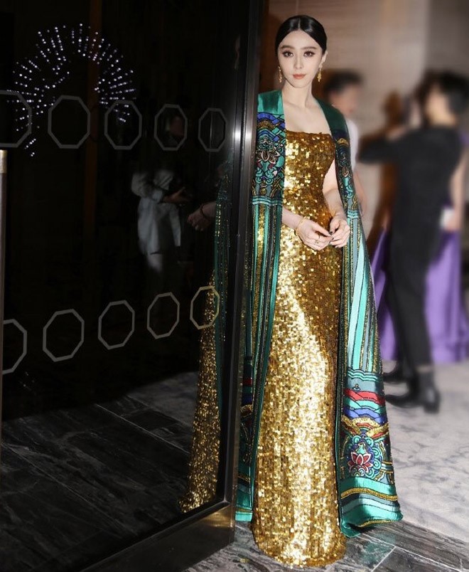 Maggie Q diện áo dài cách điệu trên thảm đỏ Met Gala - ảnh 5