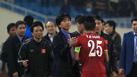 'Mối tình sét đánh' giữa HLV Miura và Huy Toàn - ảnh 1