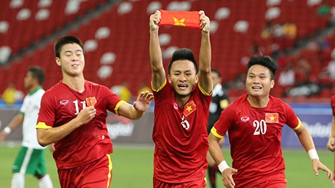 Hé lộ những 'tuyệt chiêu' khích lệ tinh thần của HLV Miura - ảnh 1