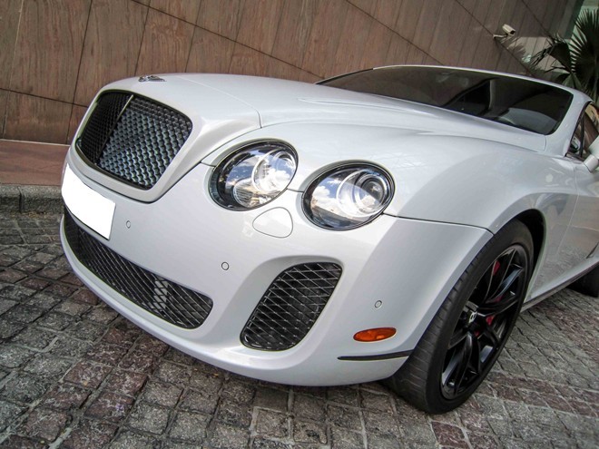 Siêu xe Bentley Supersports hàng độc tại Sài Gòn - ảnh 2
