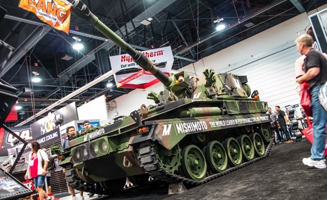 Tròn mắt trước 10 xe độ lạ nhất tại SEMA 2015 - ảnh 7