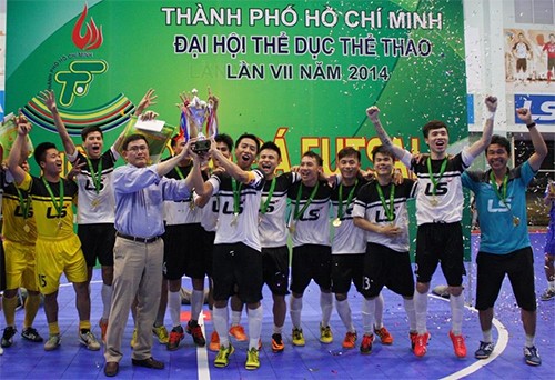 Bầu Tú: Có một mãnh hổ thầm lặng - ảnh 1