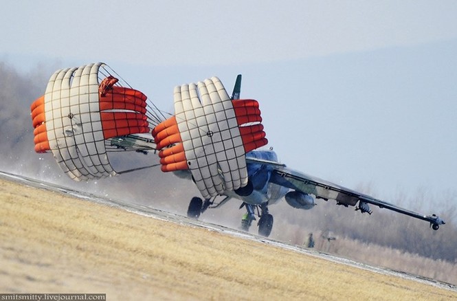 Mãn nhãn máy bay cường kích Su-25SM xuất kích ồ ạt - ảnh 10