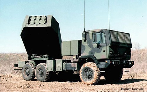 Pháo phản lực Mỹ bắn xuyên biên giới diệt IS - ảnh 1