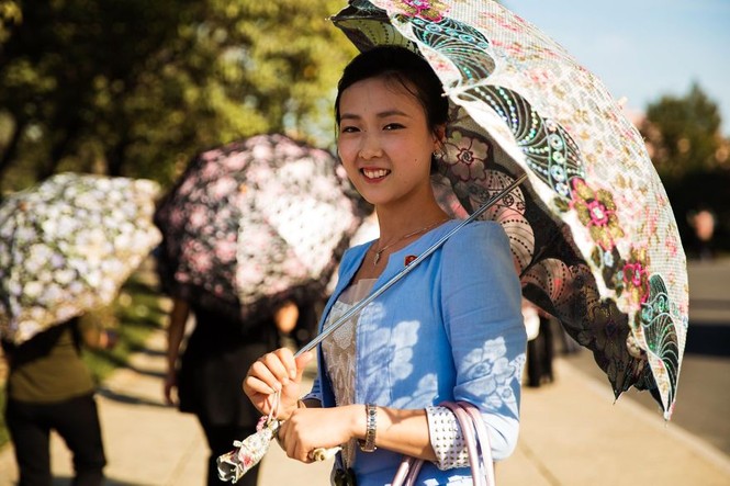 Nét đẹp của phụ nữ tại 'quốc gia bí ẩn nhất thế giới' - ảnh 14