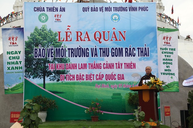 Hàng trăm bạn trẻ nhặt rác tại Tây Thiên - ảnh 2
