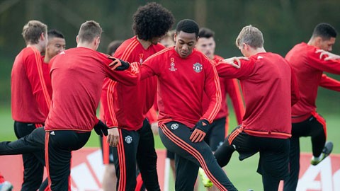 Sau 'thảm họa' EURO, tương lai nào chờ Martial ở M.U? - ảnh 1