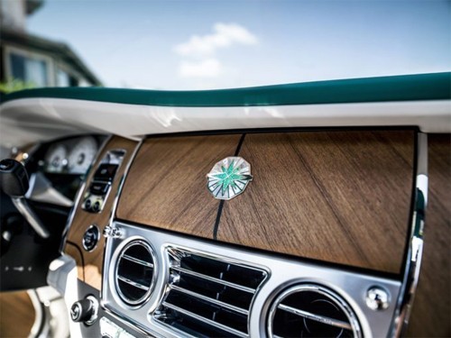 Cận cảnh bộ đôi Rolls-Royce phiên bản ngọc lục bảo - ảnh 1