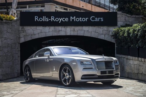 Cận cảnh bộ đôi Rolls-Royce phiên bản ngọc lục bảo - ảnh 2