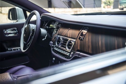 Cận cảnh bộ đôi Rolls-Royce phiên bản ngọc lục bảo - ảnh 3