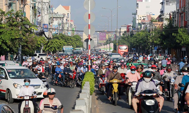 Chất vấn Giám đốc Sở GTVT TPHCM về chống ngập - ảnh 1