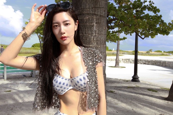 'Bom sex Hàn' gây sốt trong phim của Cổ Thiên Lạc - ảnh 5