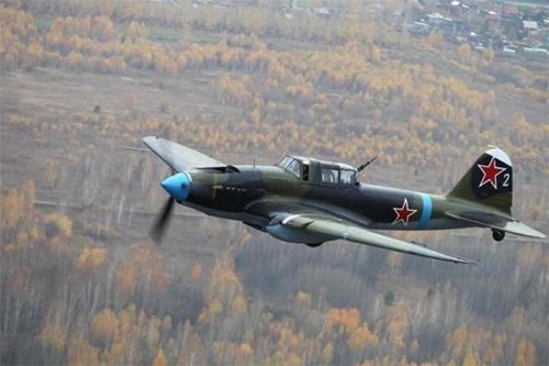 Báo Mỹ trầm trồ khả năng chiến đấu của 'xe tăng bay' Su-25 - ảnh 2