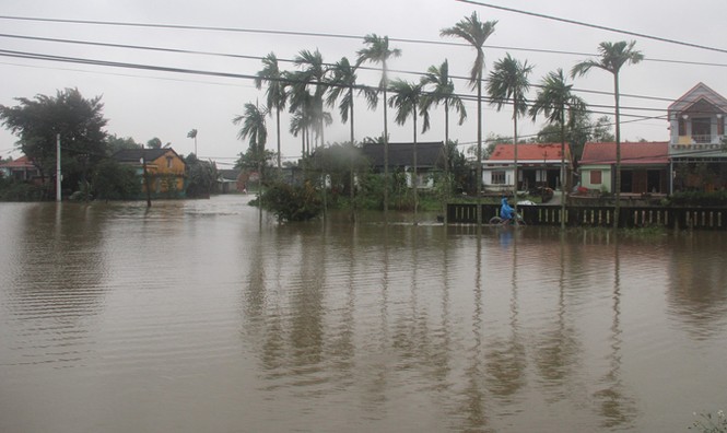 Quảng Nam: Nước lũ bao vây, 1 người tử vong - ảnh 4