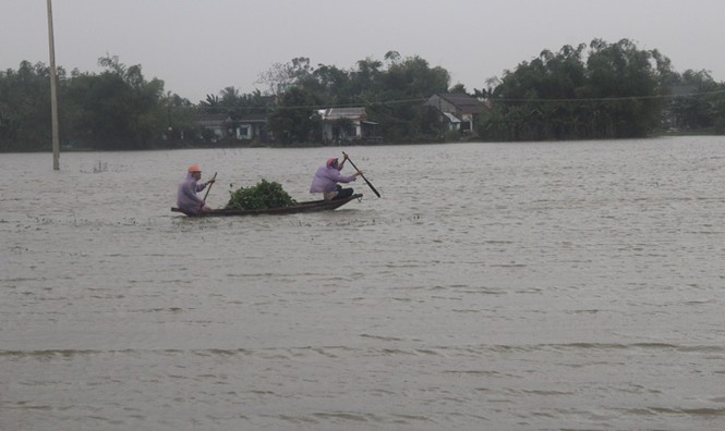 Quảng Nam: Nước lũ bao vây, 1 người tử vong - ảnh 1