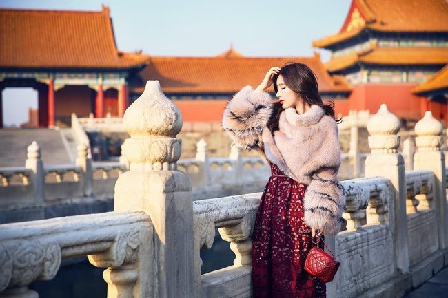 9X bất ngờ nổi tiếng nhờ giống Angelababy - ảnh 5