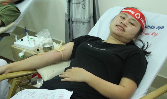 Chủ Nhật Đỏ ở Đà Nẵng: 'Đó là yêu thương...' - ảnh 4
