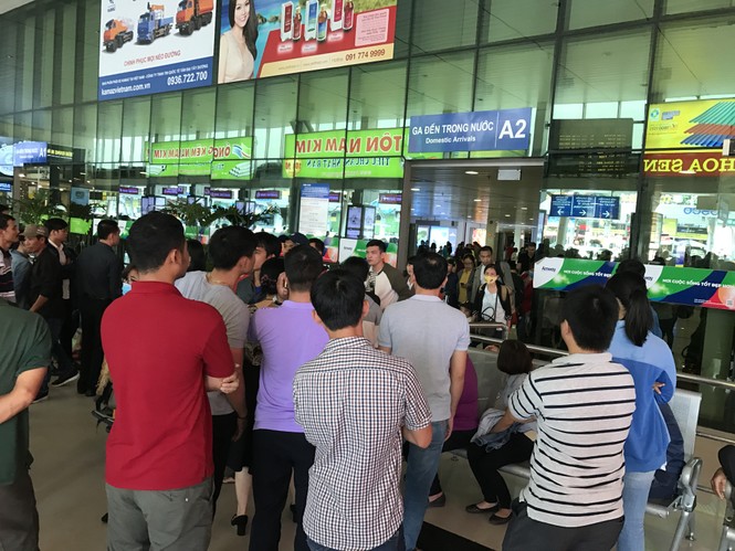 Bến xe, ga Sài Gòn vắng khách, sân bay chật kín người - ảnh 18