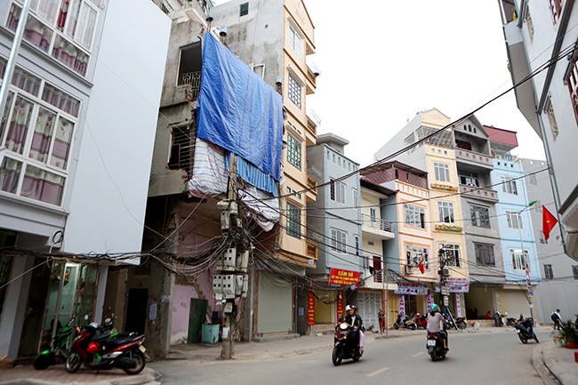 Nhà 'hình kỳ dị' lại mọc giữa Thủ đô sau cải tạo mương - ảnh 10
