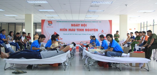 Tuổi trẻ Công an TPHCM sôi nổi ra quân Tháng thanh niên 2017 - ảnh 2