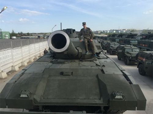 Tướng Mỹ nói xe tăng T-14 Armata của Nga 'vượt trội' - ảnh 1