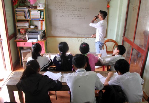 Lớp học của thầy giáo từng 9 lần cai nghiện ma túy không thành - ảnh 1