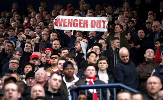 Sắp mất phao cứu sinh, Wenger muốn Arsenal sống sao? - ảnh 2