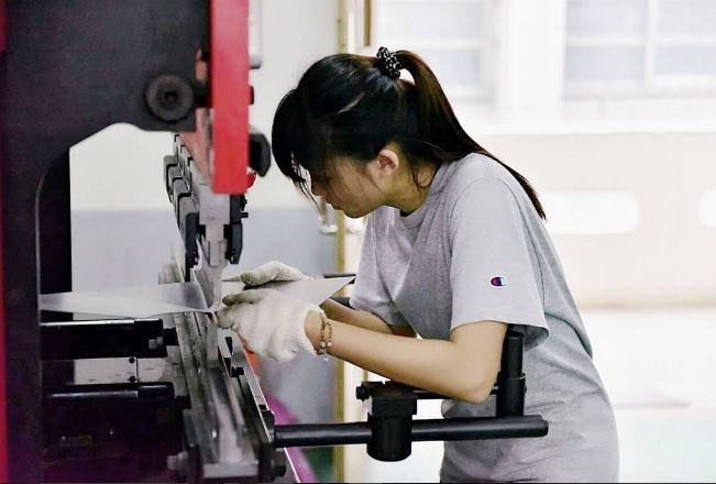 Không thèm trang điểm, nữ sinh khoa kỹ thuật cũng khiến nam sinh cả trường bấn loạn - ảnh 1